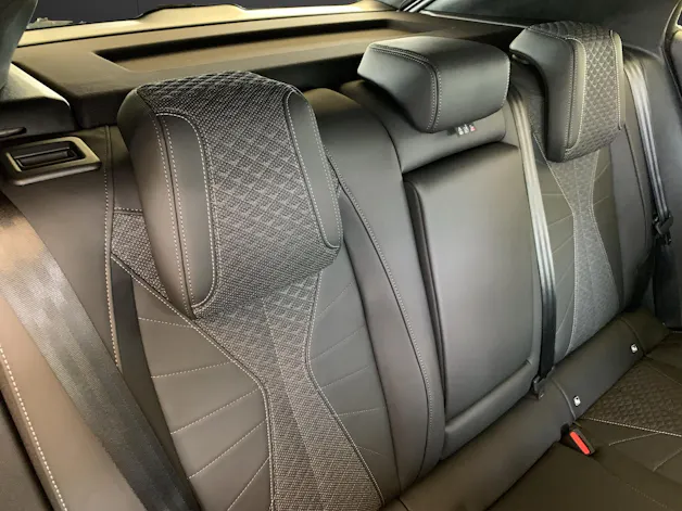 DS Automobiles No4 1.2 Hybrid Pallas