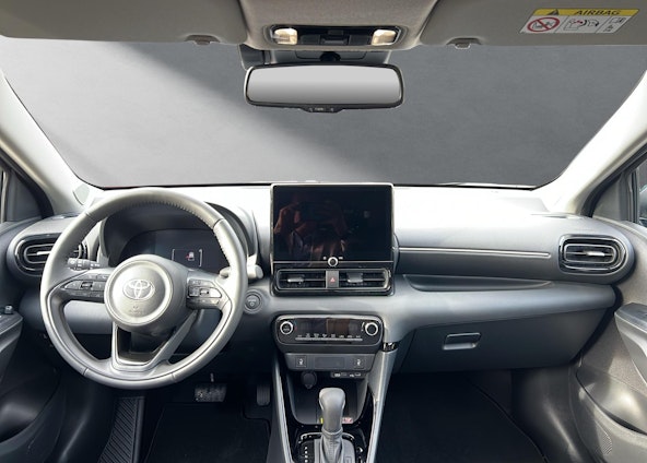 Vehicle image 3 Vehicle image 3