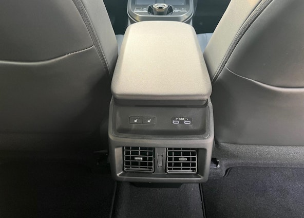 Vehicle image 11 Vehicle image 11