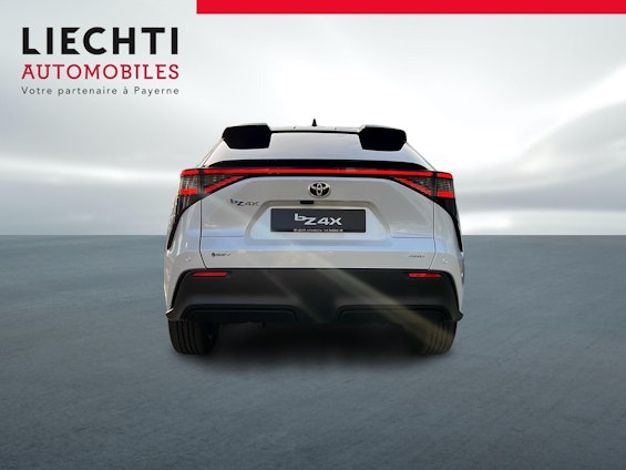 Vehicle image 6 Vehicle image 6