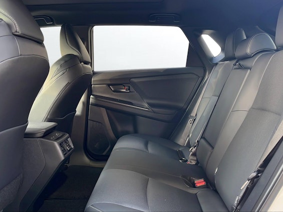 Vehicle image 10 Vehicle image 10