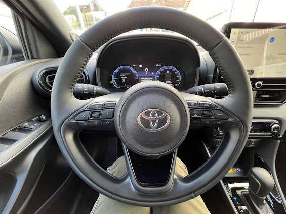 Vehicle image 11 Vehicle image 11