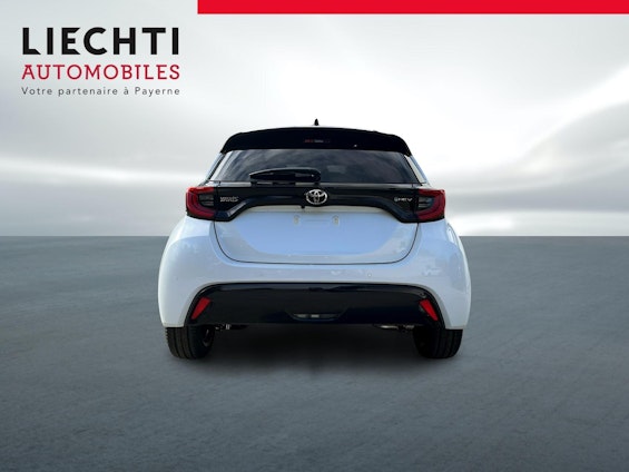 Vehicle image 4 Vehicle image 4