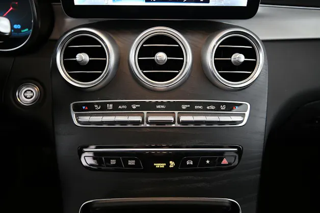 Mercedes-Benz GLC 200 AMG Line 4m