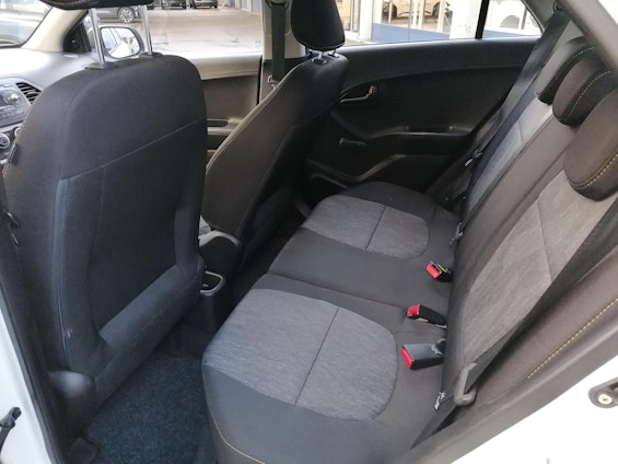 Vehicle image 7 Vehicle image 7