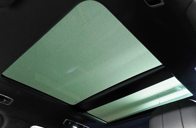 Vehicle image 17 Vehicle image 17