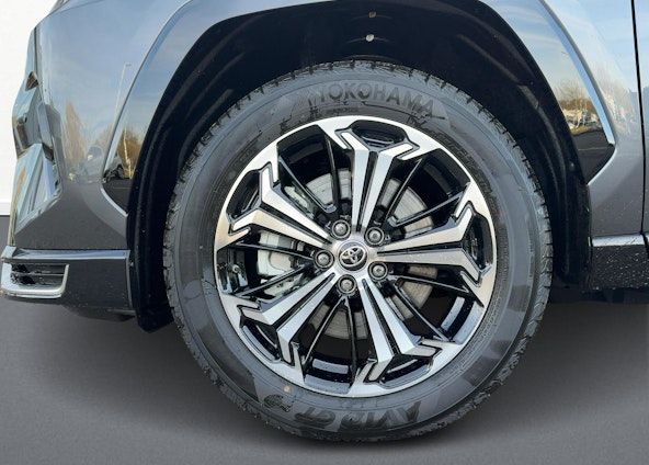 Vehicle image 12 Vehicle image 12