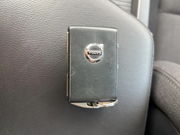 VOLVO V60 2.0 B3 Momentum