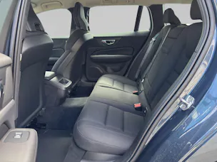 VOLVO V60 2.0 B3 Momentum