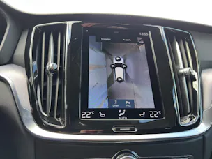 VOLVO V60 2.0 B3 Momentum