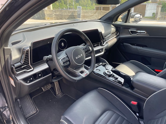 Vehicle image 9 Vehicle image 9