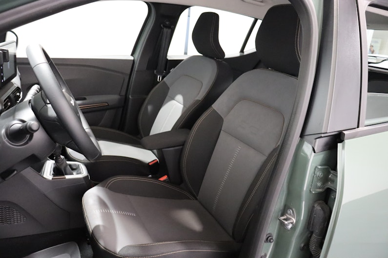 Vehicle image DACIA SANDERO