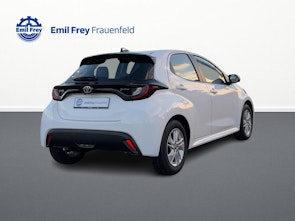 Vehicle image TOYOTA Yaris 1.5 VVT-i HSD Comfort