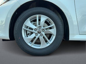 Vehicle image TOYOTA Yaris 1.5 VVT-i HSD Comfort