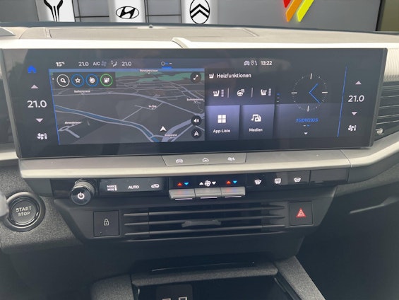 Vehicle image 10 Vehicle image 10