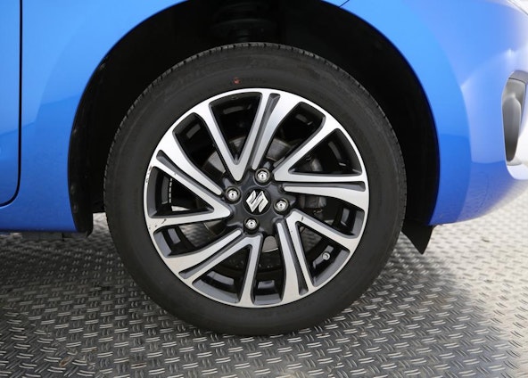 Vehicle image 12 Vehicle image 12