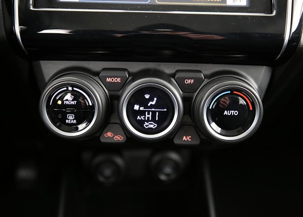 Vehicle image 8 Vehicle image 8