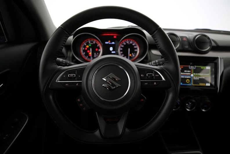 Vehicle image SUZUKI SWIFT