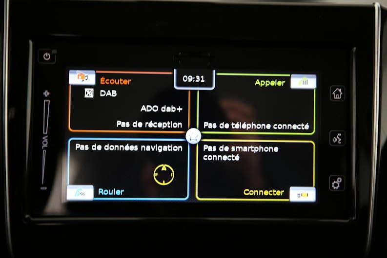 Vehicle image SUZUKI SWIFT