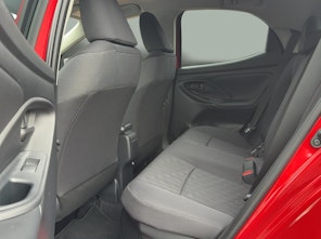 Vehicle image TOYOTA Yaris 1.5 VVT-i HSD Trend