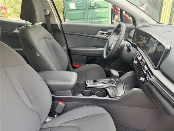 Vehicle image 5 Vehicle image 5