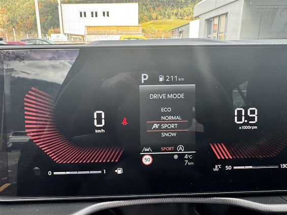 Vehicle image 7 Vehicle image 7