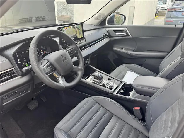 Mitsubishi Outlander 2.4 PHEV Invite 4x4