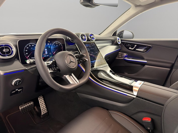 Vehicle image MERCEDES-BENZ GLC 220