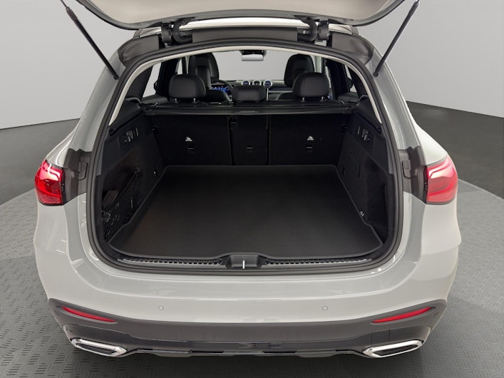 Vehicle image MERCEDES-BENZ GLC 220