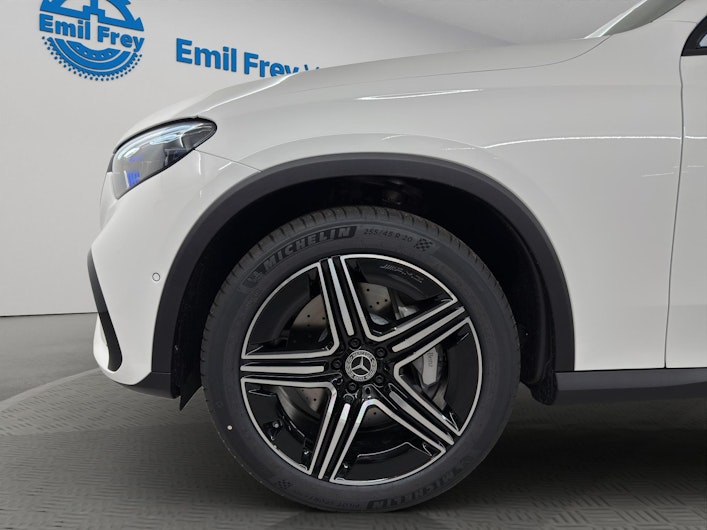 Vehicle image MERCEDES-BENZ GLC 220