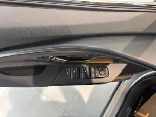 Toyota C-HR 2.0 PHEV Swiss Edition