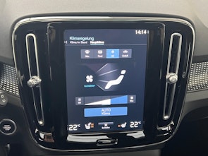 Vehicle image VOLVO XC40 1.5 T5 TE R-Design