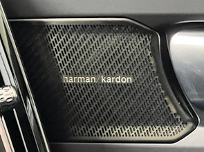 Vehicle image VOLVO XC40 1.5 T5 TE R-Design