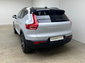 Vehicle image VOLVO XC40 1.5 T5 TE R-Design