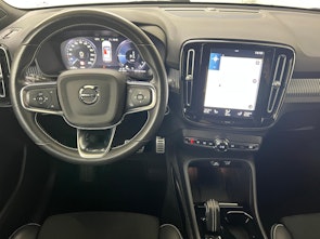 Vehicle image VOLVO XC40 1.5 T5 TE R-Design