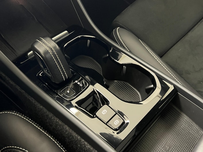 Vehicle image VOLVO XC40