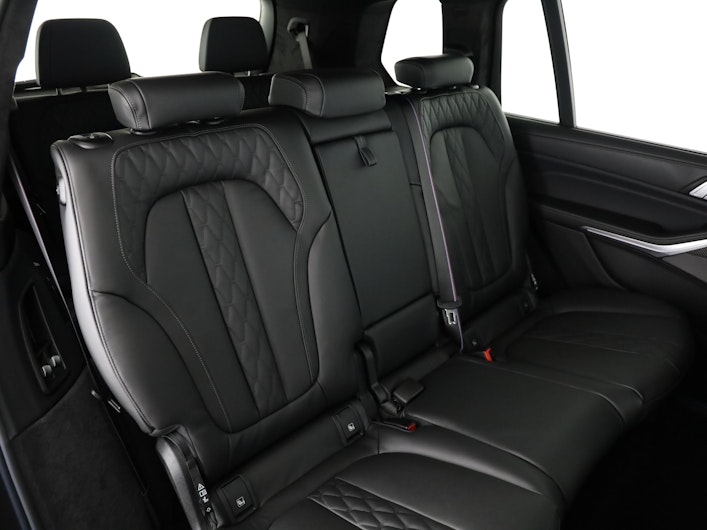 Vehicle image BMW X7