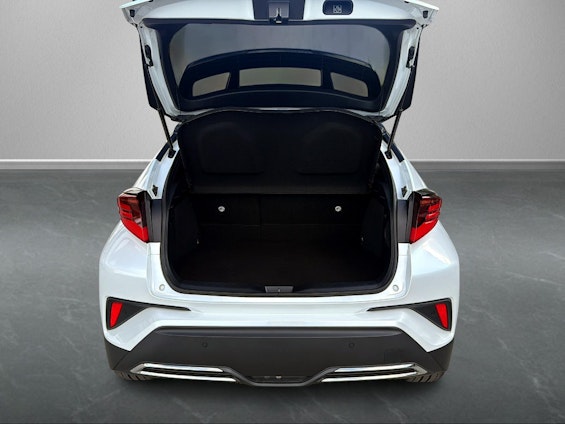 Vehicle image 9 Vehicle image 9