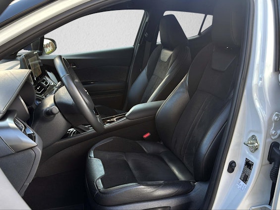 Vehicle image 2 Vehicle image 2