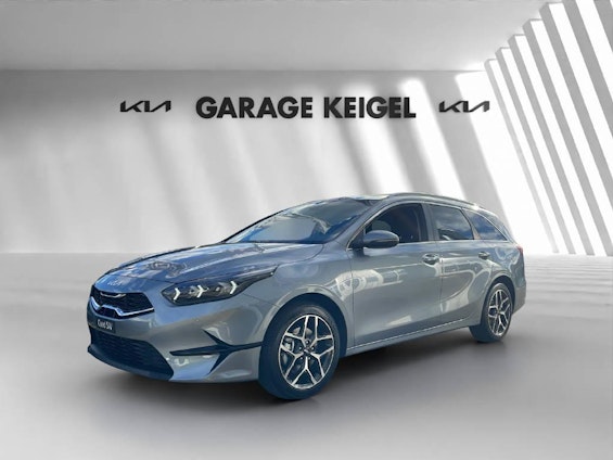 First vehicle image First vehicle image