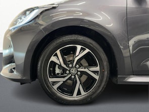 Vehicle image TOYOTA Yaris 1.5 VVT-i HSD Trend