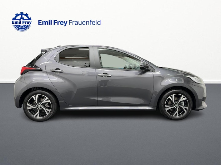 Vehicle image TOYOTA YARIS