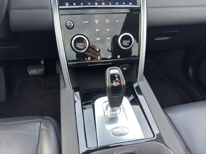 Vehicle image LAND ROVER DISCOVERY SPORT