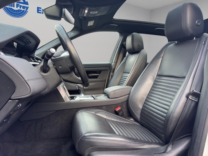 Vehicle image LAND ROVER DISCOVERY SPORT