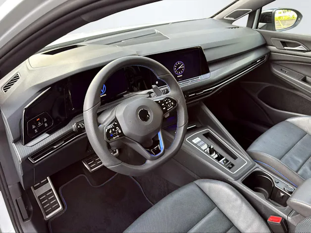 VW Golf VIII 2.0 TSI R DSG 4motion