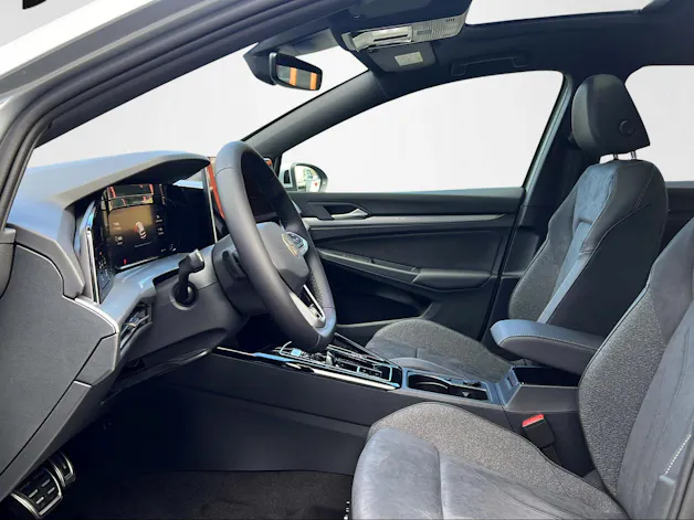 VW Golf VIII 1.5 TSI PHEV Edition 50 DSG