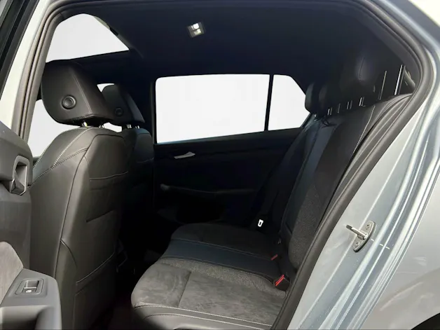 VW Golf VIII 1.5 TSI PHEV Edition 50 DSG