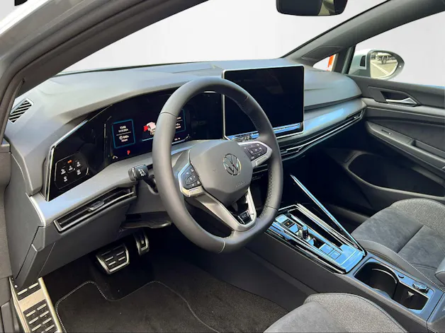 VW Golf VIII 1.5 TSI PHEV Edition 50 DSG