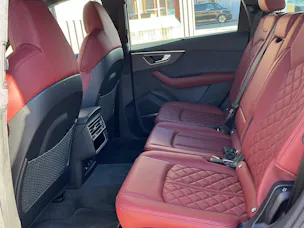 AUDI SQ7 SUV 4.0 V8 TFSI quattro T-Tronic
