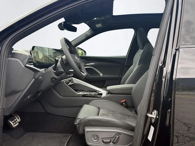 Audi Q5 SUV TDI quattro 150 kW S t. 2000ccm 204PS/150kW 4 Zylinder TDI Diesel / mHEV